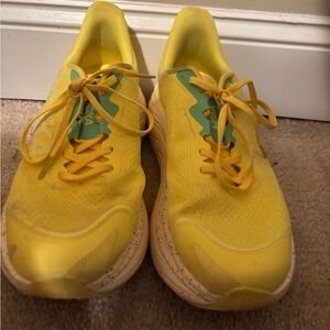 Hoka Skyward X Men 9.5 Lemonade Yellow